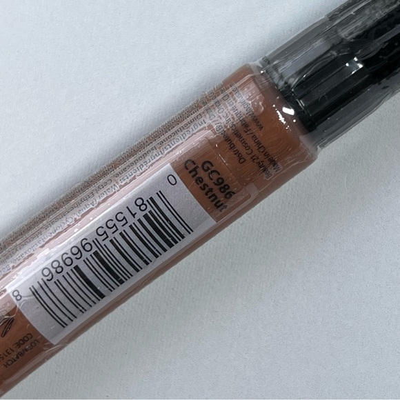 L.A. Girl HD Pro Concealer Shade: Chestnut - Picture 2 of 2